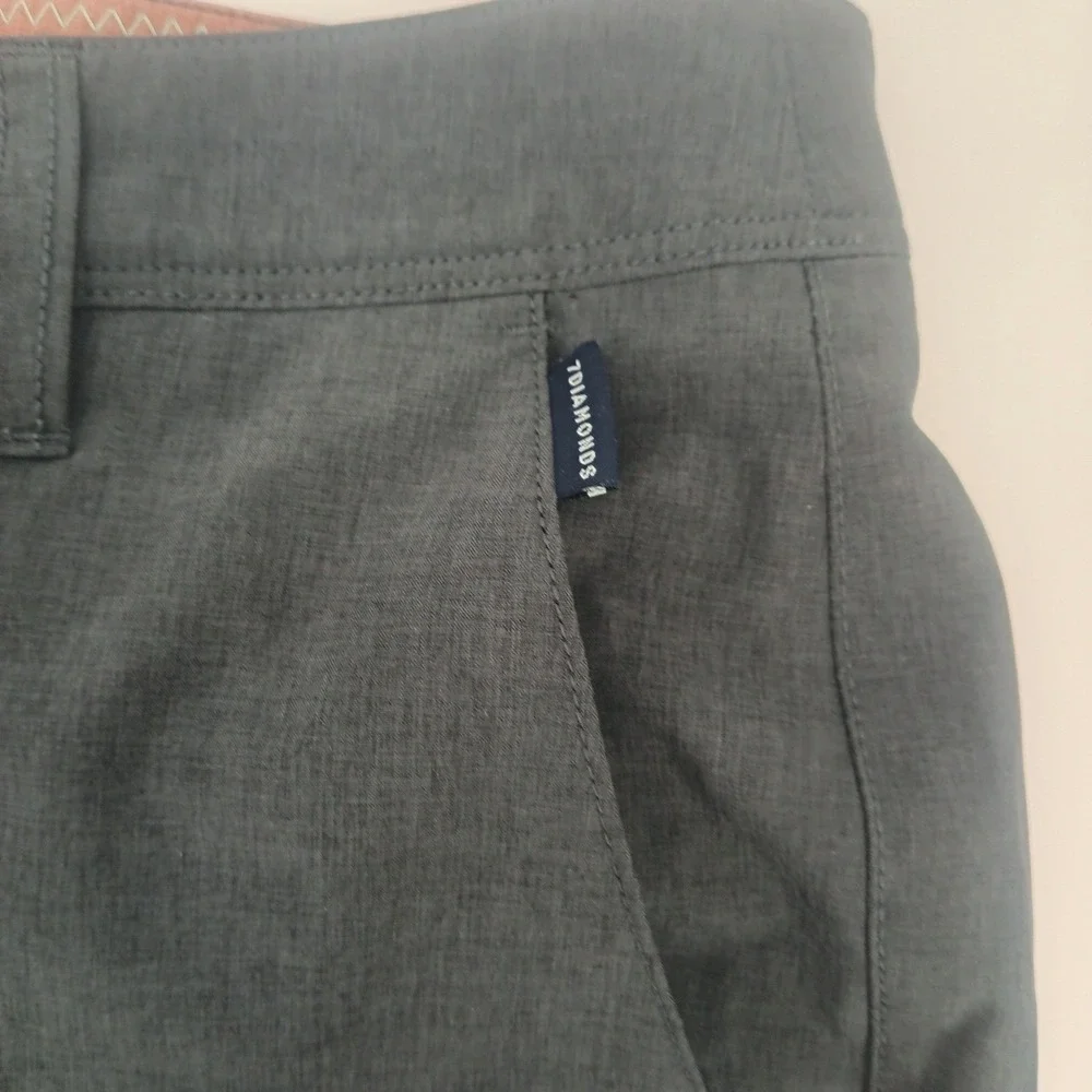 7 Diamonds Aeroplane Performance Shorts Mens Charcoal Gray Golf Activewear 32